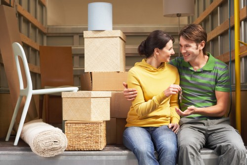 Sturdy moving cartons and protective packing materials for local customers
